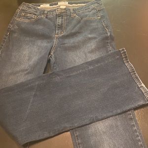 ST. JOHN'S BAY JEANS SIZE 8